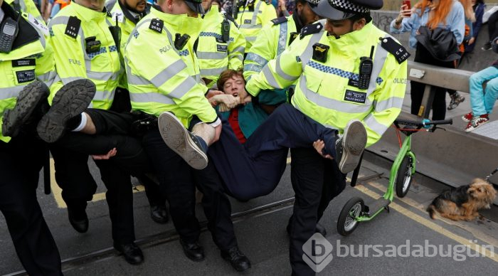 Londra'daki çevreci işgal eyleminde 113 gözaltı
