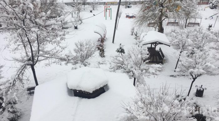 Bahar mevsiminde Doğu'ya kar sürprizi
