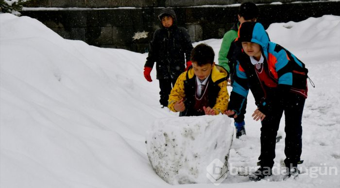 Bahar mevsiminde Doğu'ya kar sürprizi
