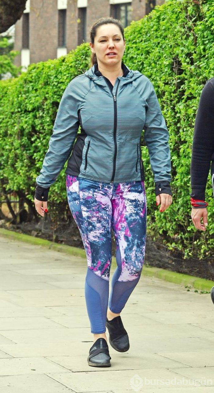 Kelly Brook sabah sporunda
