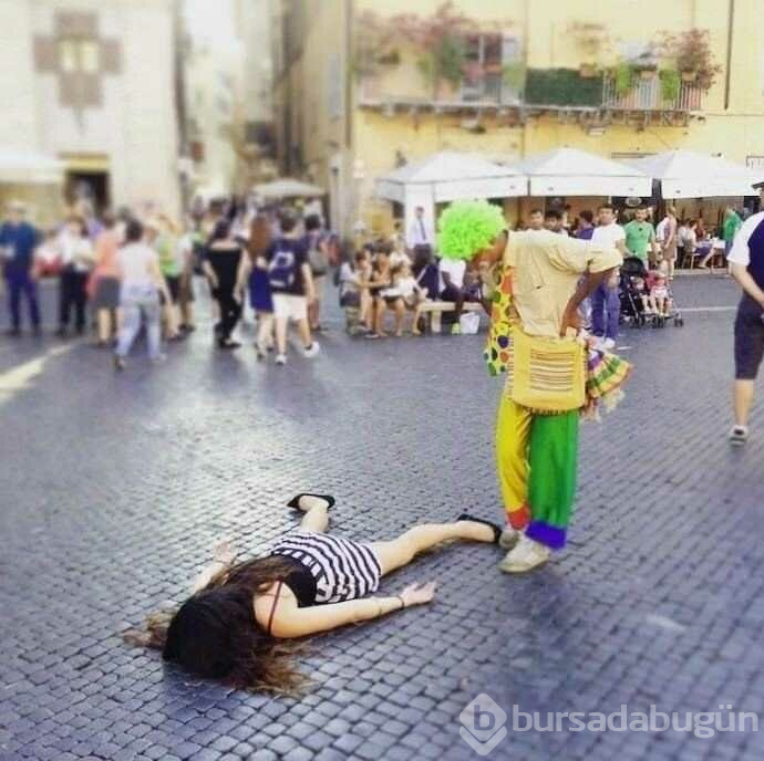 Selfie yerine yeni akım ölü taklidi!
