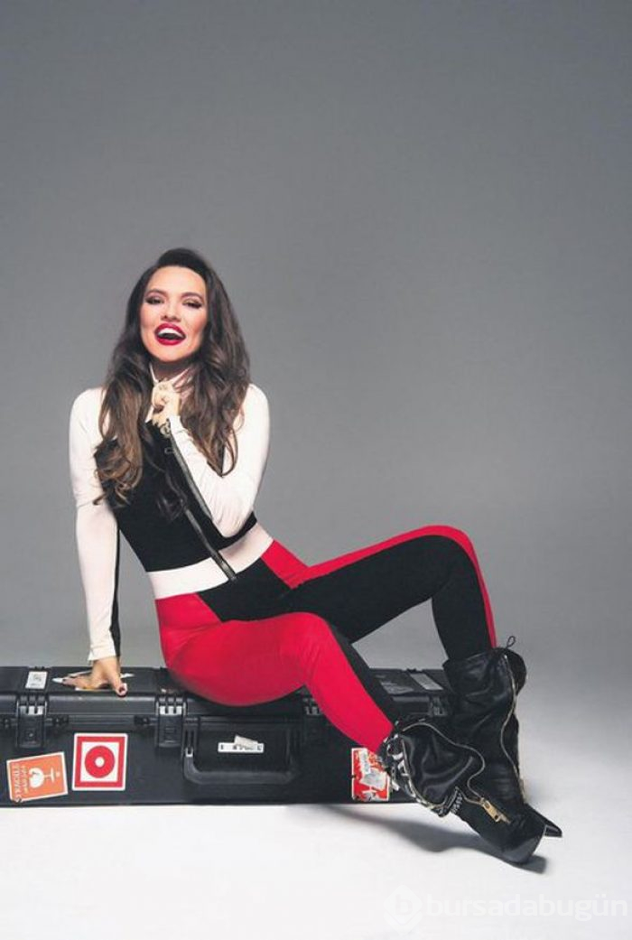 Demet Akalın: Okan'a kızgınlığım geçmedi
