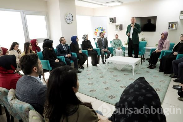  Cumhurbaşkanı Erdoğan'dan TÜRGEV yurduna ziyaret 