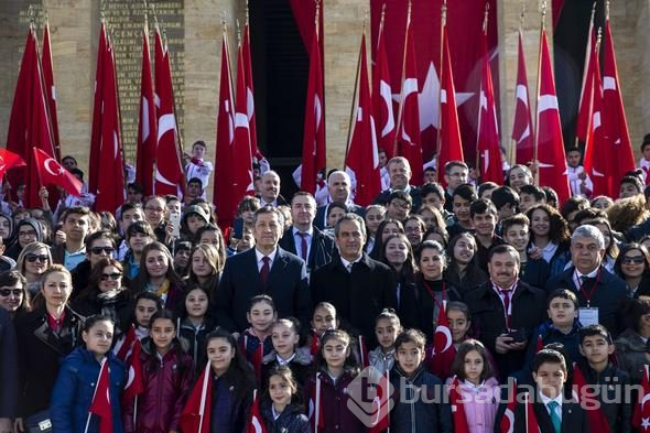 23 Nisan Ulusal Egemenlik ve Çocuk Bayramı törenlerinden renkli görüntüler