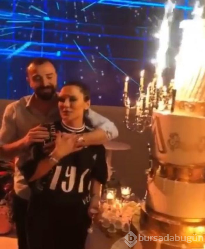 Demet 47 oldu! Partide dikkat çeken detay...