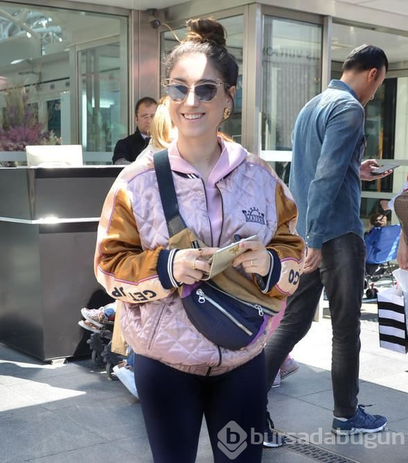Hazal Kaya'dan cevap yok!
