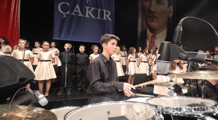 Bursa Çakır Orkestrası'ndan 'su' gibi konser