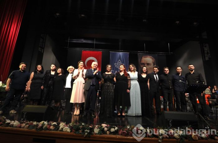 Bursa Çakır Orkestrası'ndan 'su' gibi konser