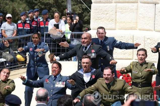 Yeni Zelanda askerleri Çanakkale'de haka dansı yaptı

