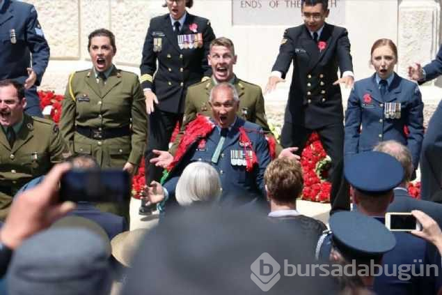 Yeni Zelanda askerleri Çanakkale'de haka dansı yaptı

