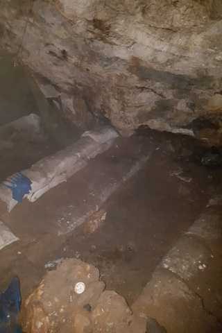 Tunceli'de 3 girişli mağarada terörist cesedi ele geçirildi

