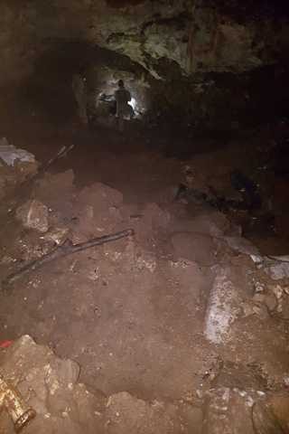 Tunceli'de 3 girişli mağarada terörist cesedi ele geçirildi
