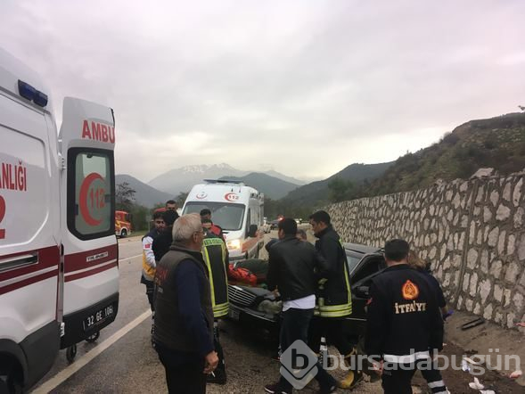  Yol savaş alanına döndü! 5 yaralı 