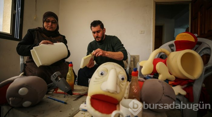 Gazzeli gençlerin eğlenceli uğraşı kuklacılık

