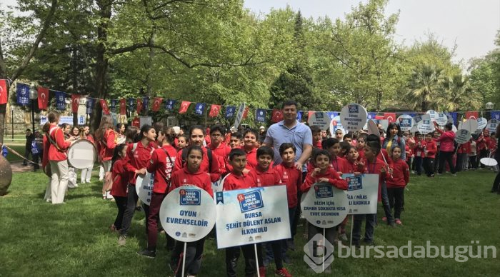 Çocuklar unutulmaya yüz tutmuş oyunlarla eğlendi
