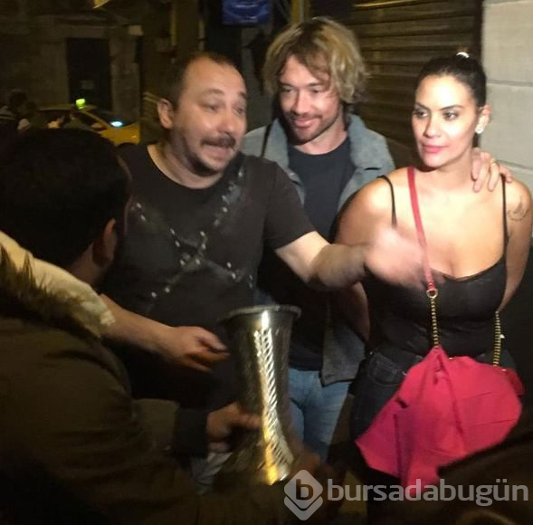  Diego Lugano sokak çalgıcılarına 200 euro verdi 
