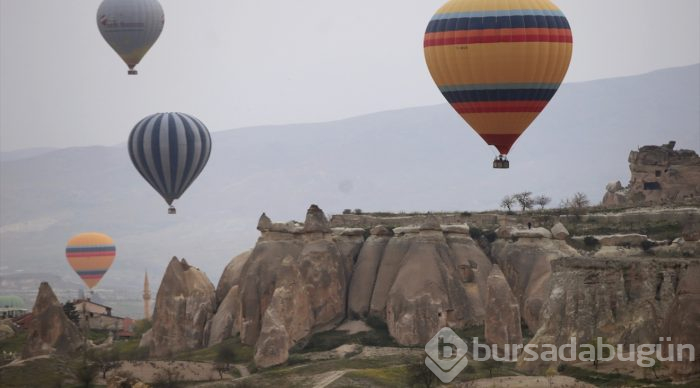 Balonlar, Kapadokya'ya masalsı bir güzellik katıyor
