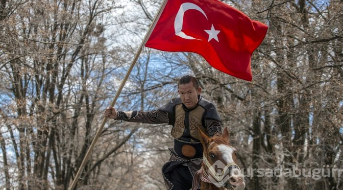 Kırgız Türkleri geleneklerini devam ettiriyor
