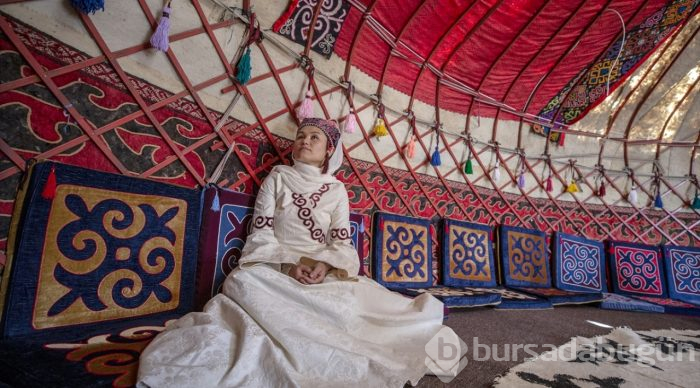 Kırgız Türkleri geleneklerini devam ettiriyor
