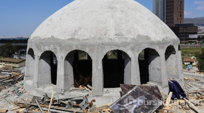 Ege Bölgesi'nin en büyük camisinin yapımı sürüyor
