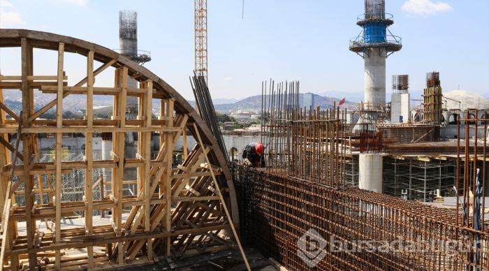 Ege Bölgesi'nin en büyük camisinin yapımı sürüyor
