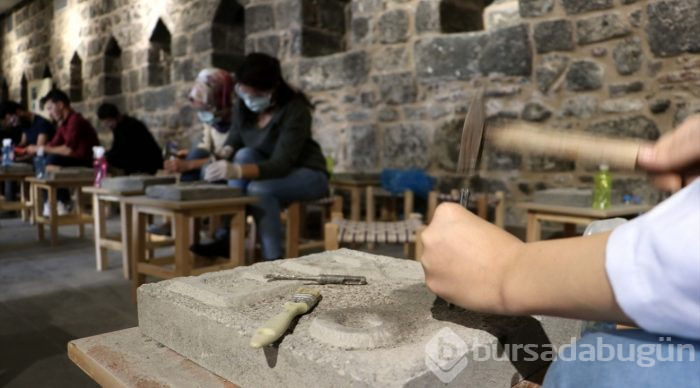 Bazalt, gençlerin elinde sanata dönüşüyor

