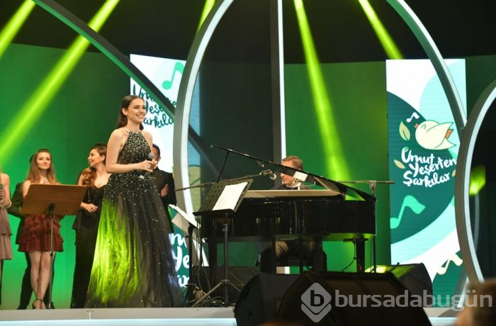  Ünlüler Sezen Aksu şarkılarını çocuklar ve doğa için söyledi 