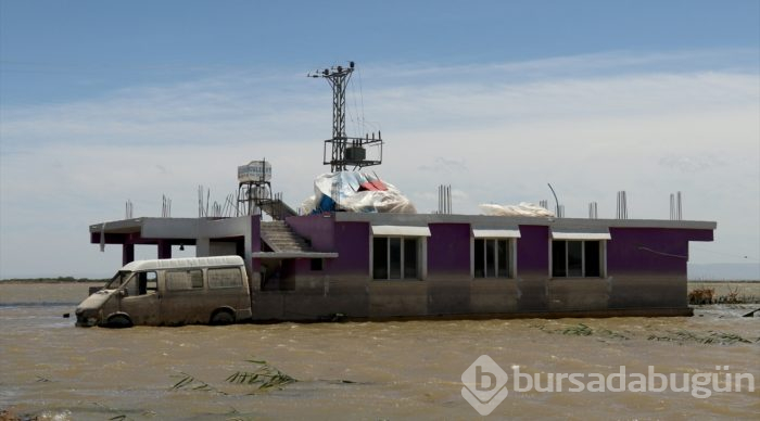  Göle dönen Amik Ovası'ndaki su seviyesi azaldı 