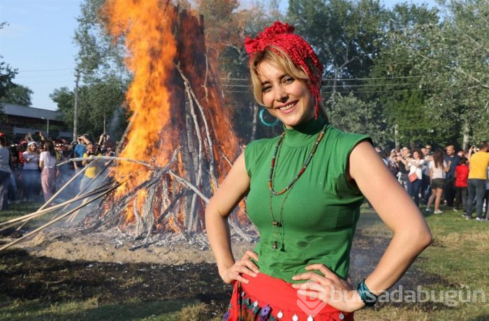  Edirne'de 1400 yıllık 'Kakava ateşi' yandı 