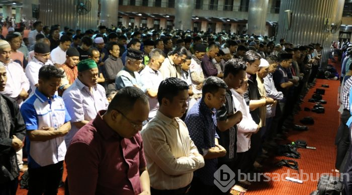Endonezya'da ilk iftar heyecanı
