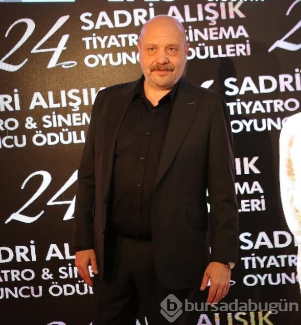 24. Sadri Alışık Tiyatro ve Sinema Oyuncu Ödülleri sahiplerini buldu
