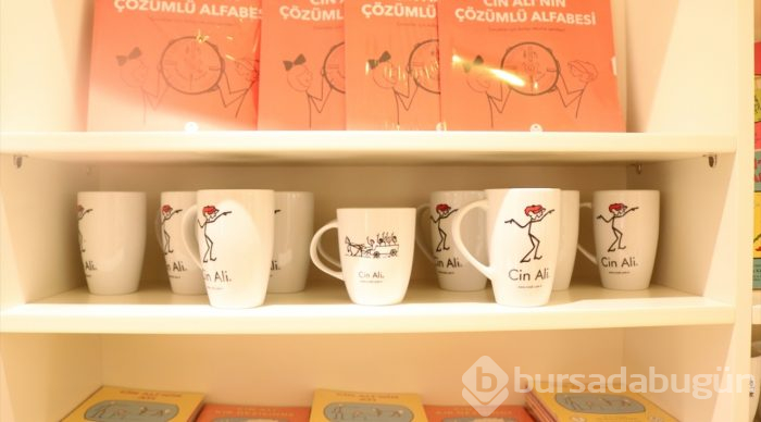 Görme engelli çocuklar için Braille baskılı "Cin Ali" geliyor
