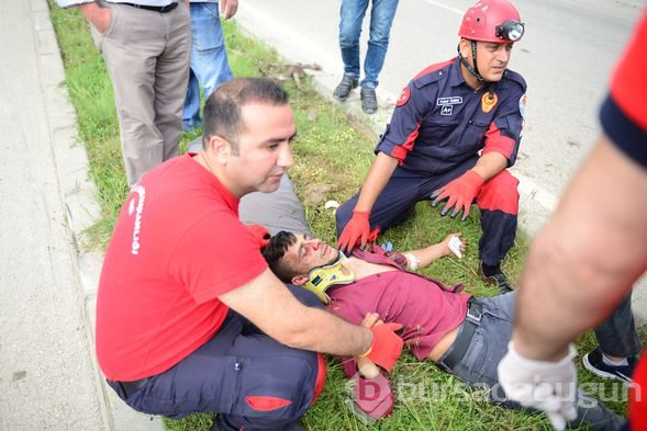  Yaralı sürücü, sürekli arkadaşlarını sordu 