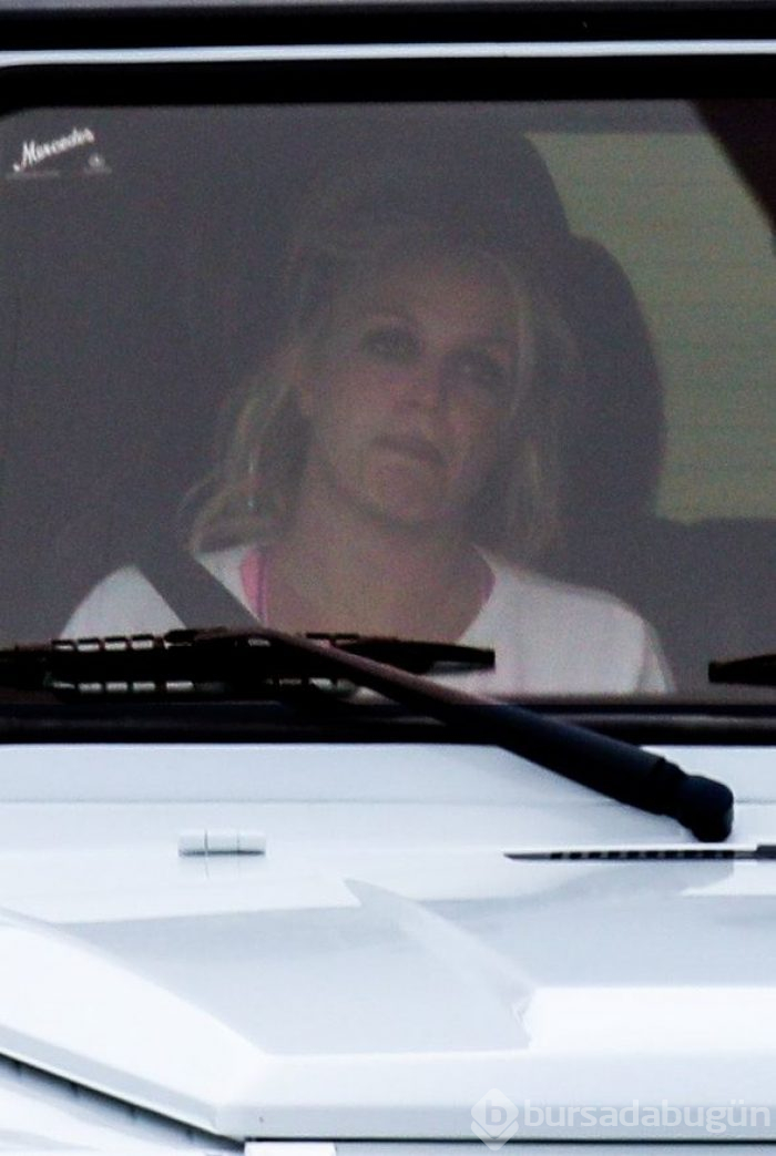  Bu kaçıncı yıkılış: Britney'nin yüzü gülmüyor! 