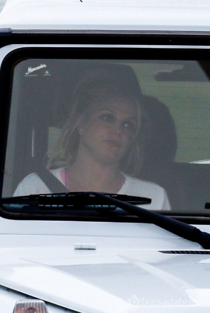  Bu kaçıncı yıkılış: Britney'nin yüzü gülmüyor! 
