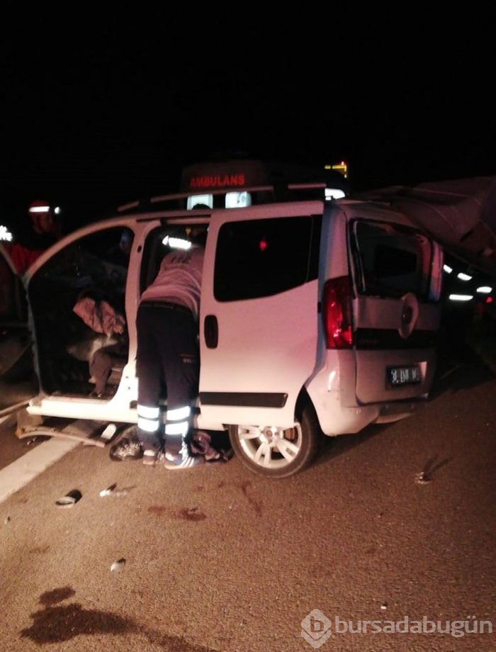 TEM'de feci kaza: 1 ölü, 2 yaralı