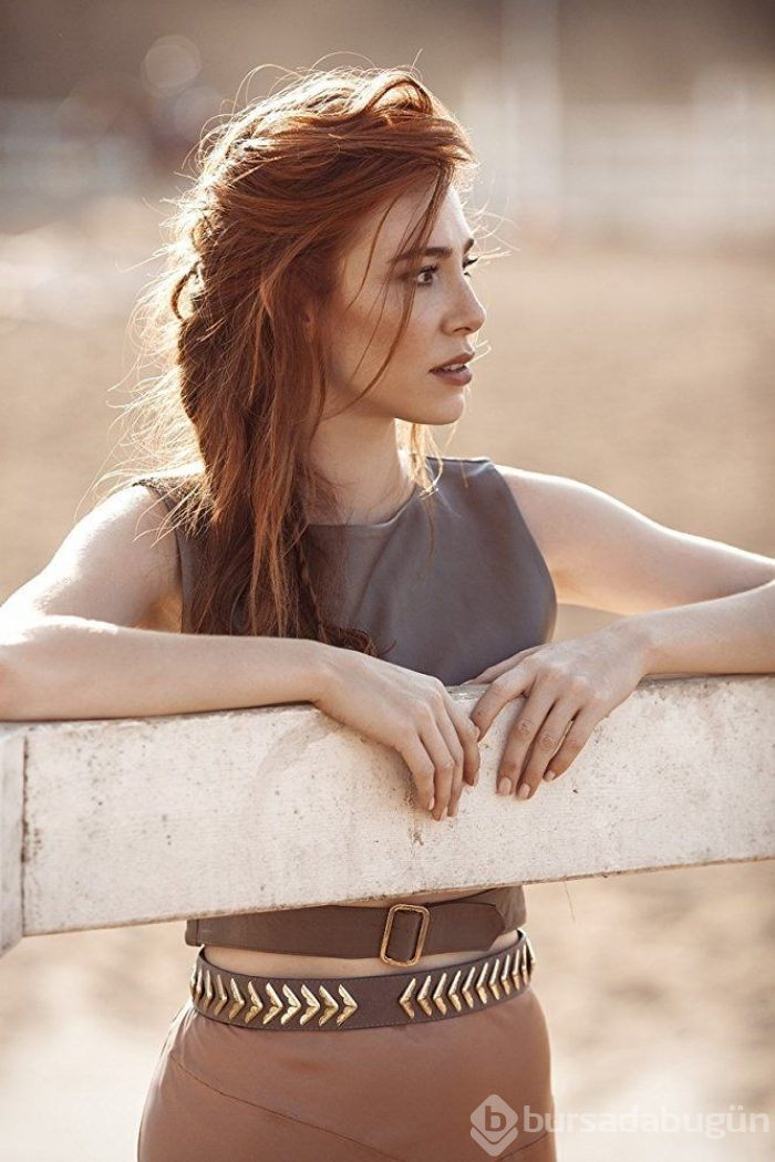  Elçin Sangu: Geleneksel bir tip değilim 