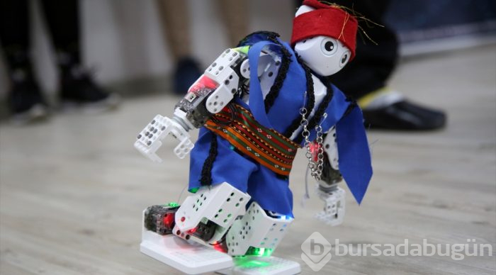 Harmandalı oynayan robot Avrupa finallerine taşıdı

