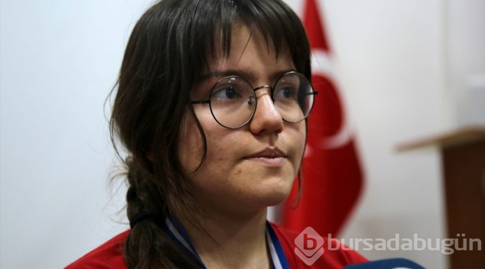 Harmandalı oynayan robot Avrupa finallerine taşıdı
