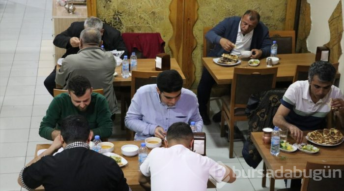 "Uykudan feragat ettiren lezzet" iftar sofralarını süslüyor

