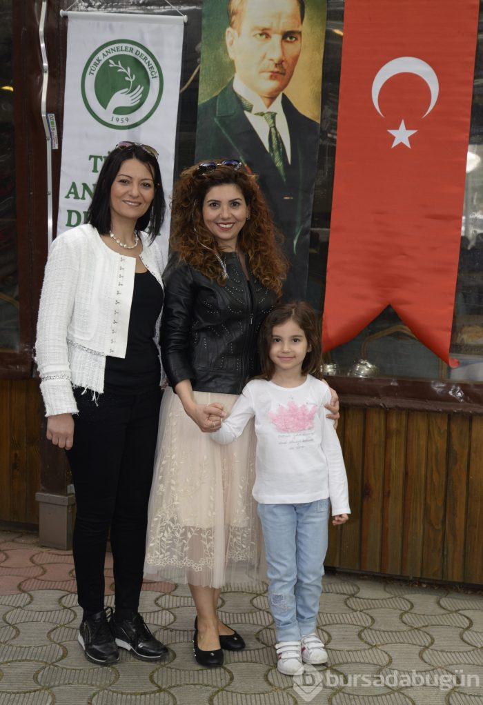 Bursalı anneler kahvaltıda buluştu