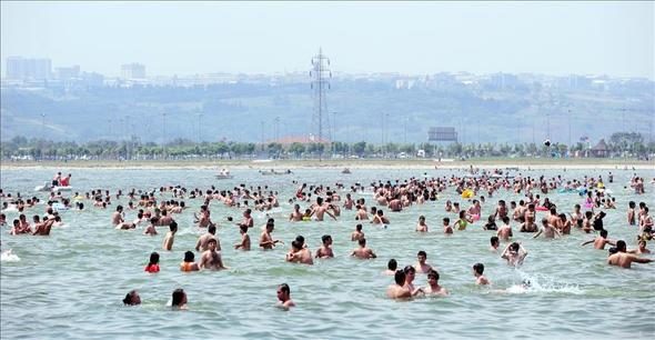 Tatile gidecekler dikkat! Hangi ilde kaç tane mavi bayraklı plaj var?
