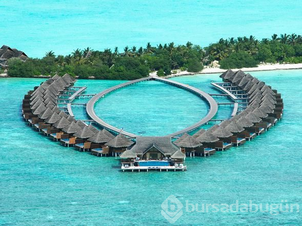 Demet Akalın Maldivler'de tatilde
