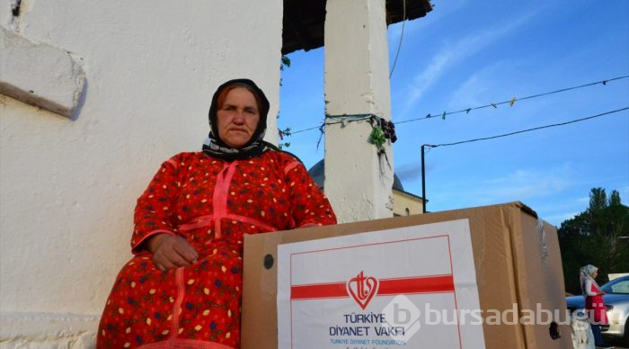 Türkiye, Makedonya Yörüklerini sevindirdi
