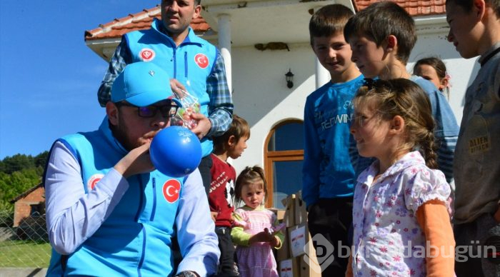Türkiye, Makedonya Yörüklerini sevindirdi
