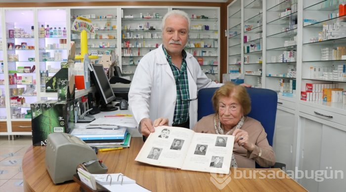 İstanbul'un en yaşlı eczacısı 74 yıldır şifa dağıtıyor
