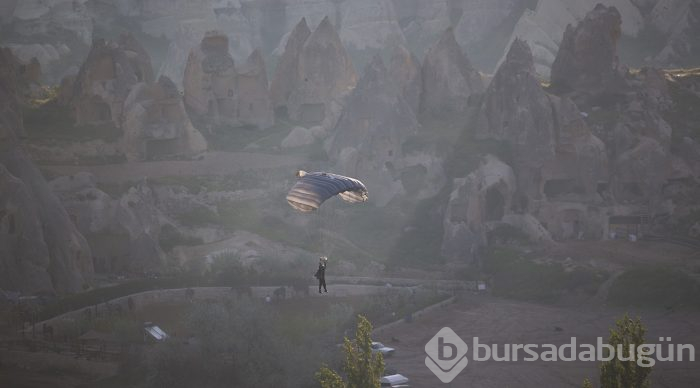JÖAK timi sıcak hava balonunda atlayış gerçekleştirdi
