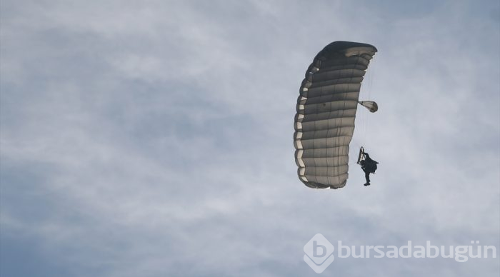 JÖAK timi sıcak hava balonunda atlayış gerçekleştirdi
