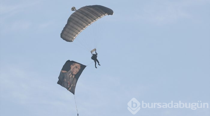 JÖAK timi sıcak hava balonunda atlayış gerçekleştirdi
