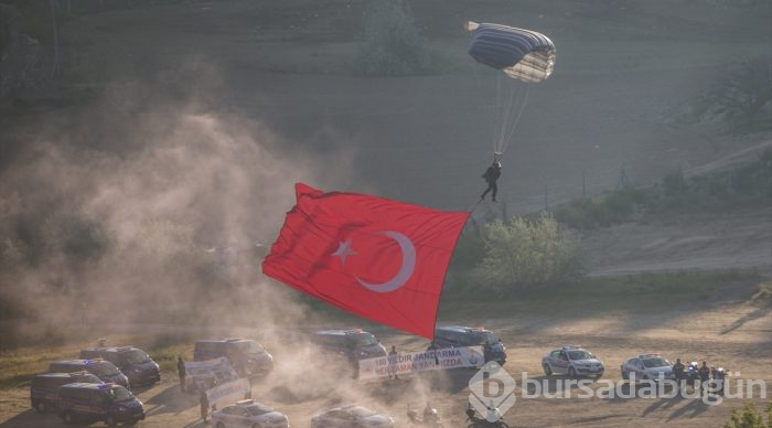 JÖAK timi sıcak hava balonunda atlayış gerçekleştirdi
